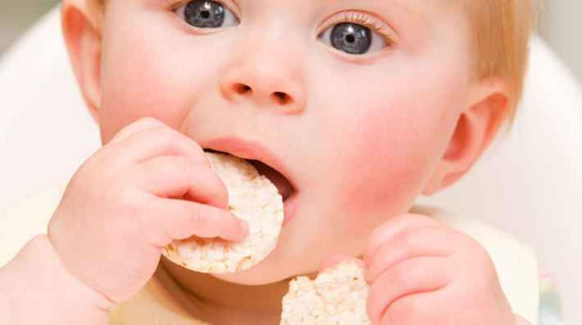 Método BLW: O Que é, Como Funciona e Se é Ideal para o Seu Bebê