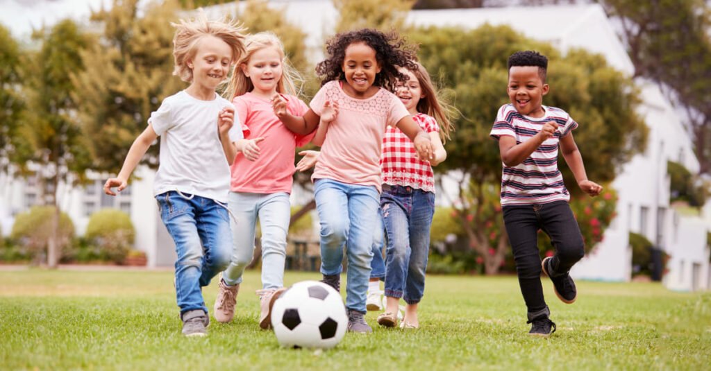 Como Ensinar Crianças a Lidarem com Emoções
