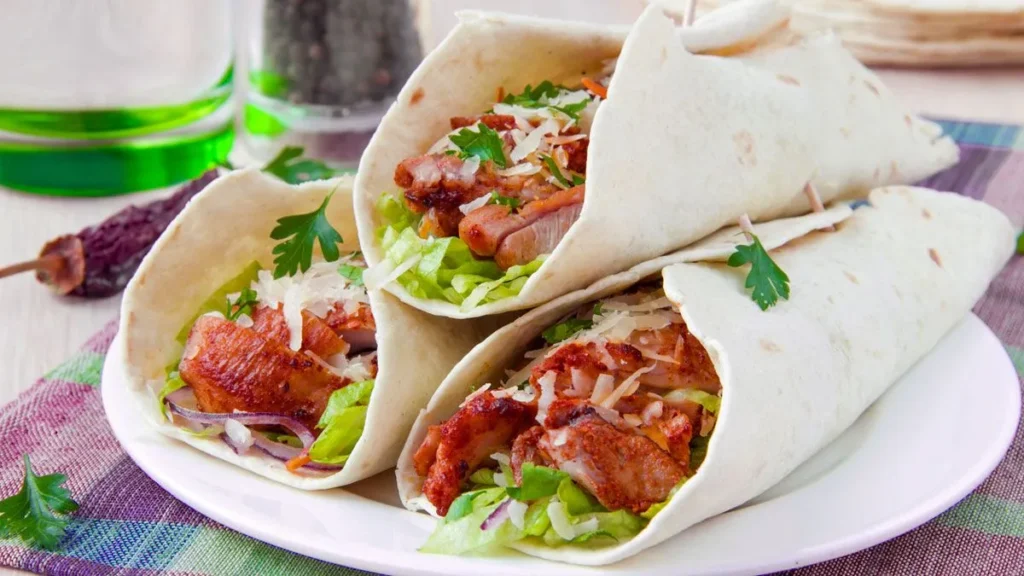 Wrap de Frango e Abacate