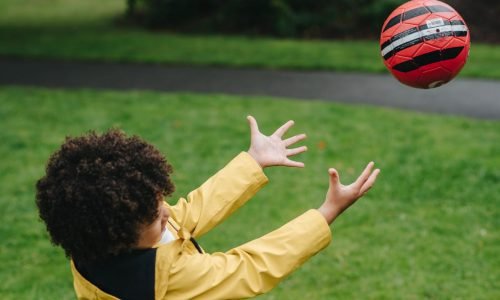 Atividades Físicas para Crianças: Benefícios e Exercícios por Idade