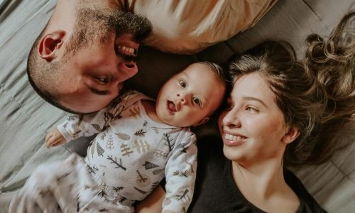 Vínculo Afetivo entre Pais e Bebê: O Alicerce para um Desenvolvimento Saudável e Feliz